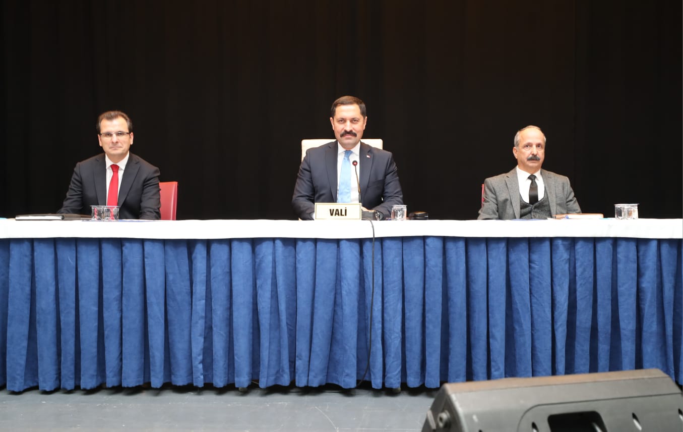 Vali Mustafa MASATLI Yılın ilk Muhtarlar Toplantısını Gerçekleştirdi