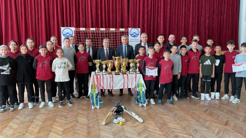 Kriket Türkiye Şampiyonlarına Ödülleri Verildi