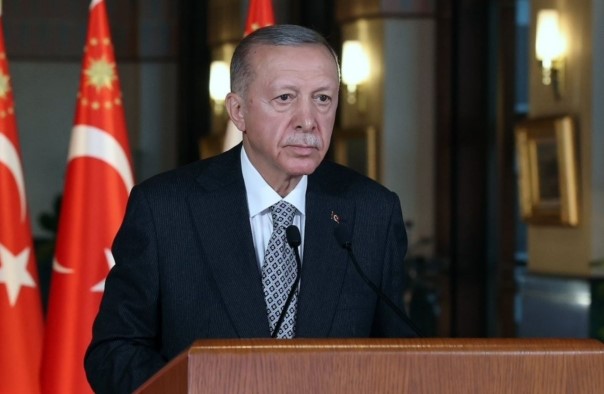 Erdoğan: Biz Milletimize Efendi Olmaya Değil Hizmetkar Olmaya Geldik