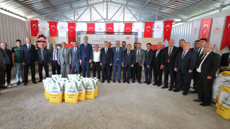 İl Tarım Müdürlüğü 500 Ünite Kanola Tohumu Dağıtımı Gerçekleştirdi
