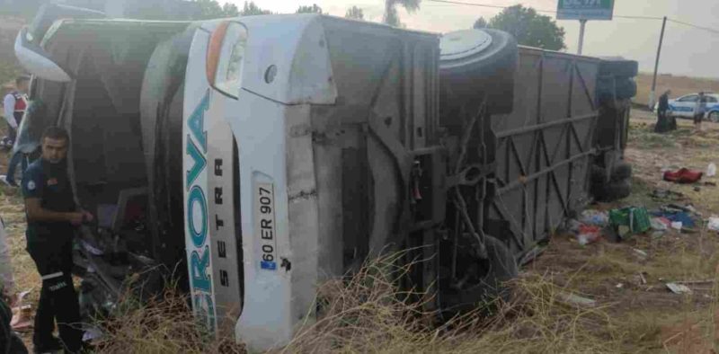 Amasya’da Otobüs Kazası: 6 Kişi Öldü, 33 Kişi Yaralandı
