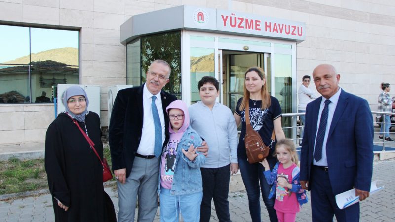 Amasya Üniversitesi, Yüzme Havuzunun Kapılarını Otizmli Çocuklara Açtı